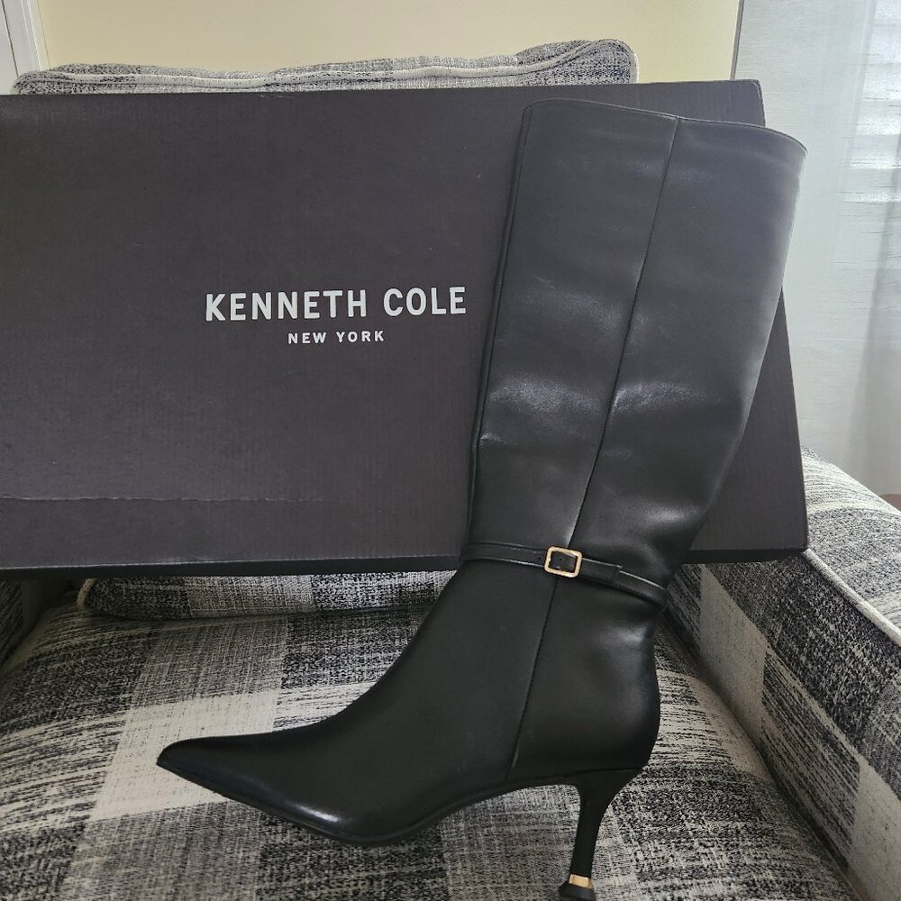 ***NEW*** BLACK LEATHER BOOTS